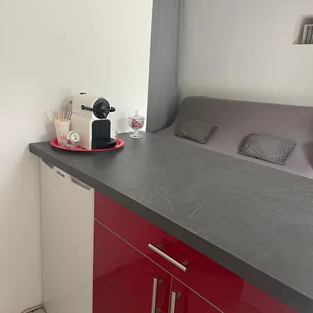 Petit Studio Aux Portes Du Beaujolais Saint-Germain-Nuelles Buitenkant foto